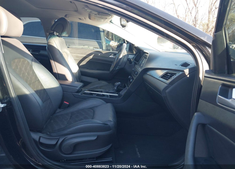 2017 HYUNDAI SONATA SPORT VIN: 5NPE34AF2HH496585