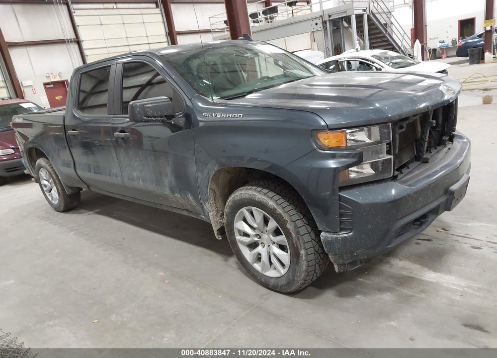 2020 CHEVROLET SILVERADO 1500 4WD STANDARD BED CUSTOM VIN: 3GCPYBEH9LG205656