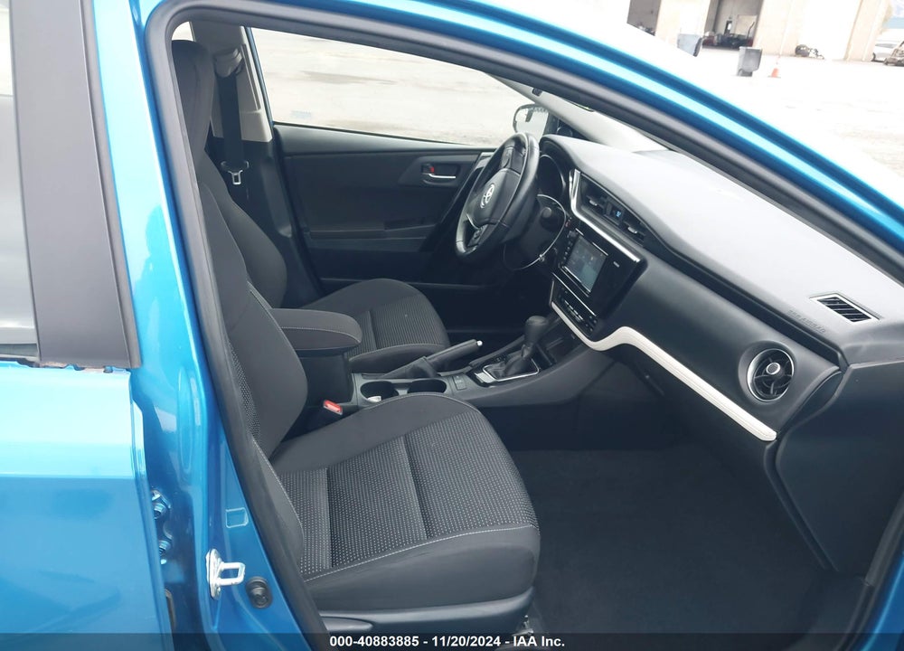 2018 TOYOTA COROLLA IM VIN: JTNKARJE5JJ569941
