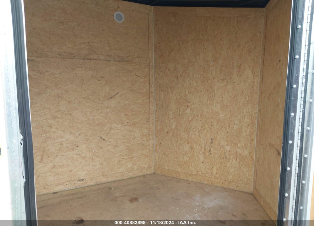 2023 CARGO ENCLOSED  CSCAB VIN: 5JW7E1215PX015195