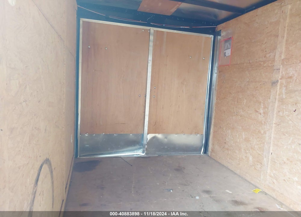 2023 CARGO ENCLOSED  CSCAB VIN: 5JW7E1215PX015195