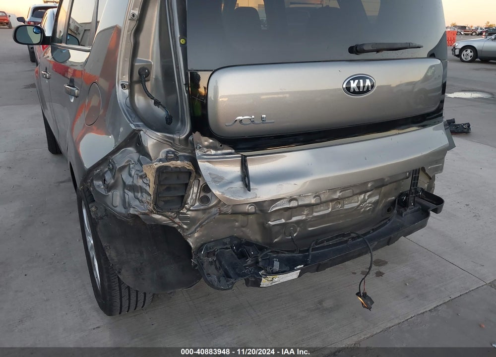 2018 KIA SOUL VIN: KNDJN2A2XJ7540143