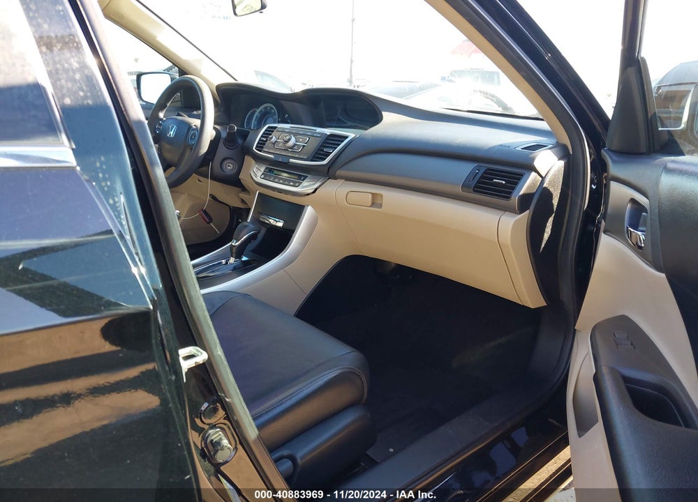 2013 HONDA ACCORD LX VIN: 1HGCR2F36DA145318
