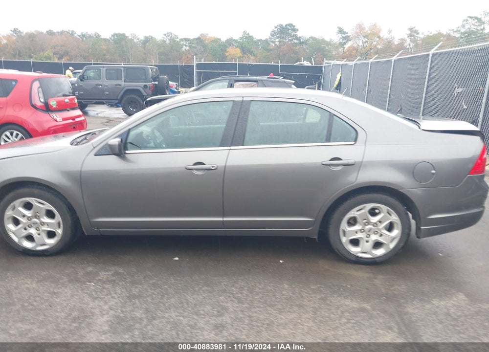 2010 FORD FUSION SE VIN: 3FAHP0HAXAR132069