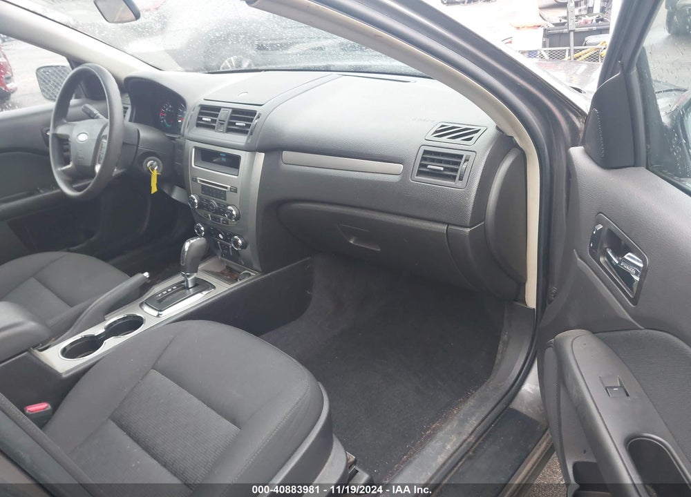 2010 FORD FUSION SE VIN: 3FAHP0HAXAR132069