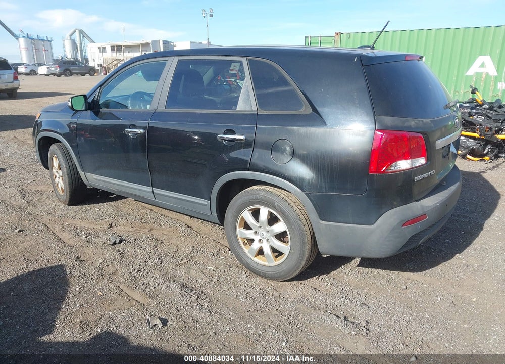 2013 KIA SORENTO LX VIN: 5XYKT3A16DG383659