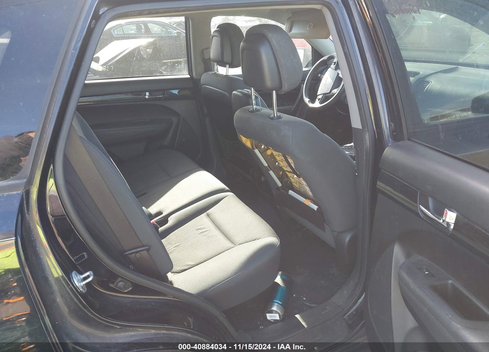 2013 KIA SORENTO LX VIN: 5XYKT3A16DG383659