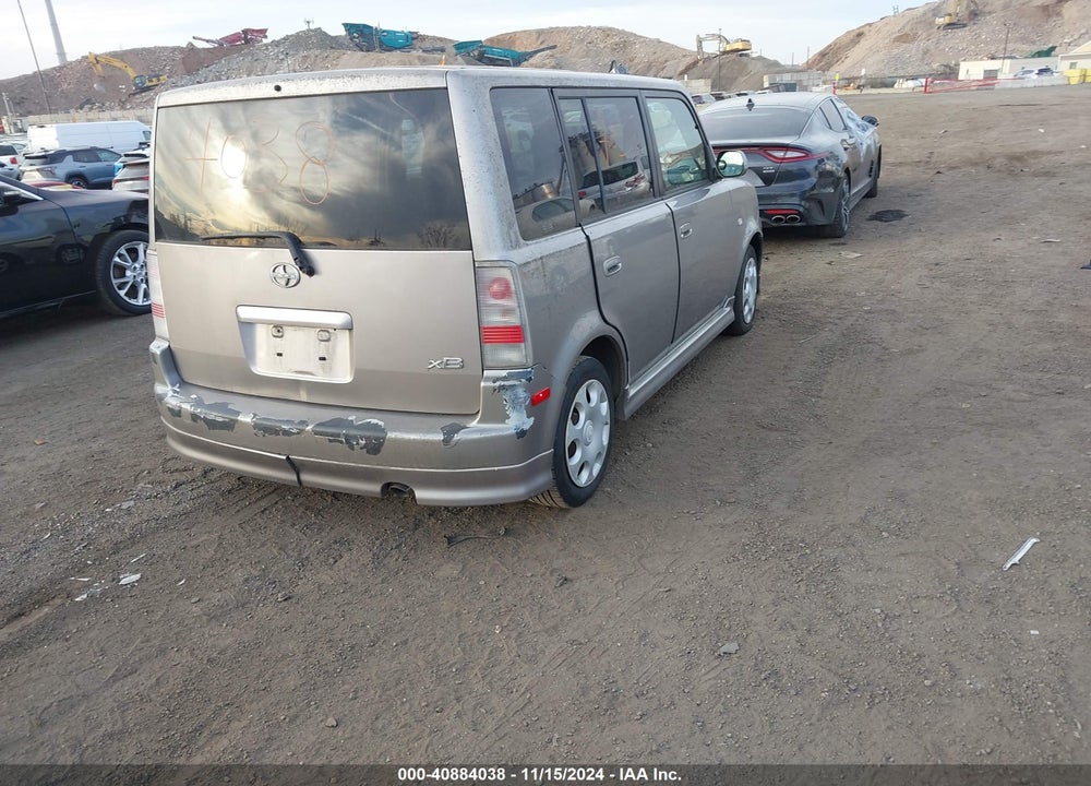 2005 SCION XB VIN: JTLKT324350193841