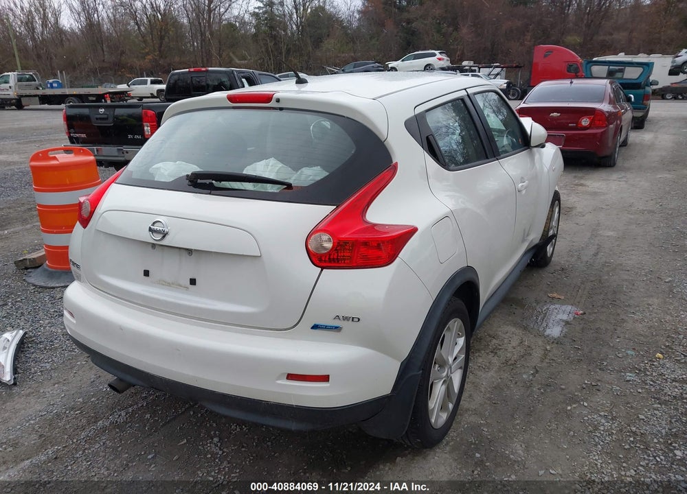 2014 NISSAN JUKE S VIN: JN8AF5MV3ET355714
