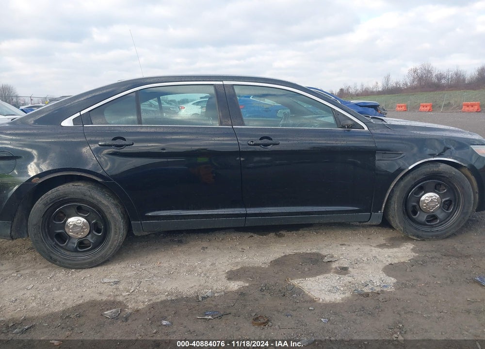 2013 FORD POLICE INTERCEPTOR VIN: 1FAHP2M8XDG162604