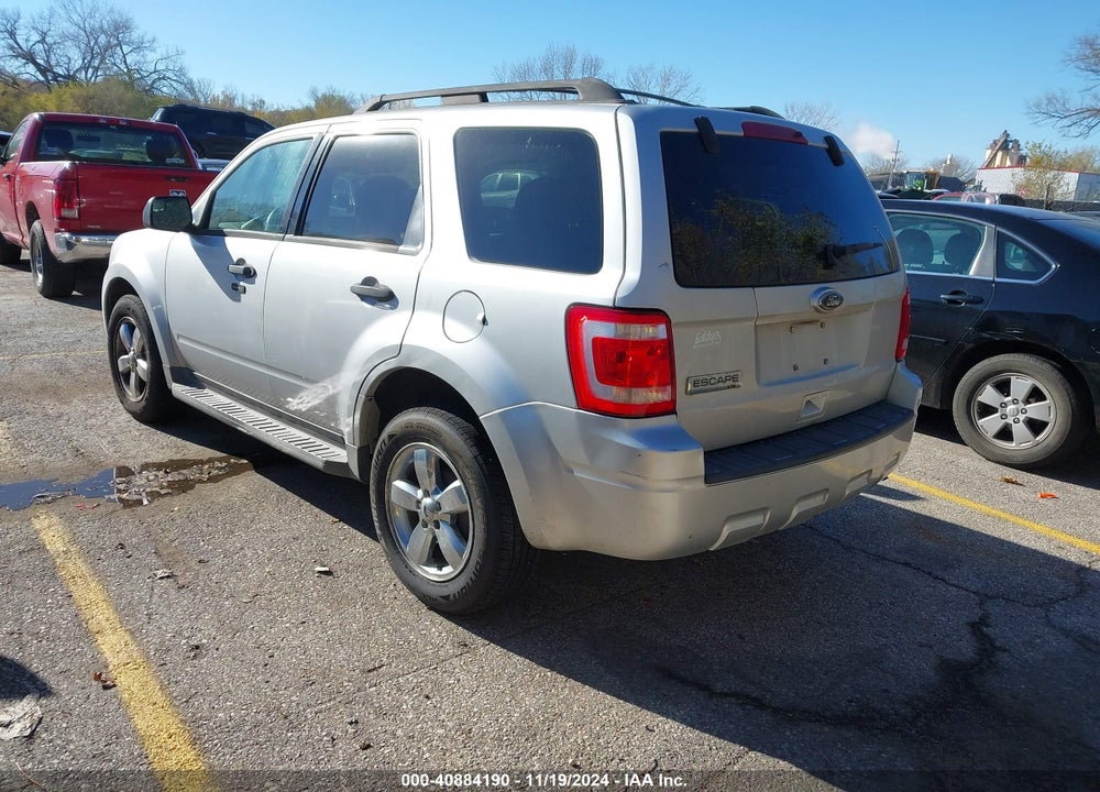 2010 FORD ESCAPE XLT VIN: 1FMCU0D72AKA32829
