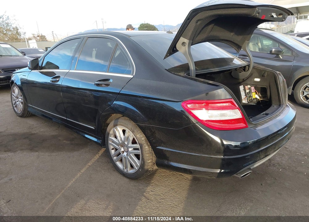 2008 MERCEDES-BENZ C 300 VIN: WDDGF54X38R032309
