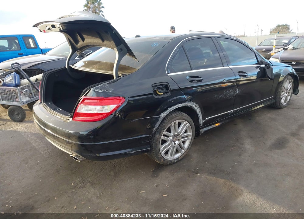 2008 MERCEDES-BENZ C 300 VIN: WDDGF54X38R032309