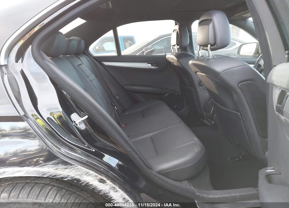 2008 MERCEDES-BENZ C 300 VIN: WDDGF54X38R032309