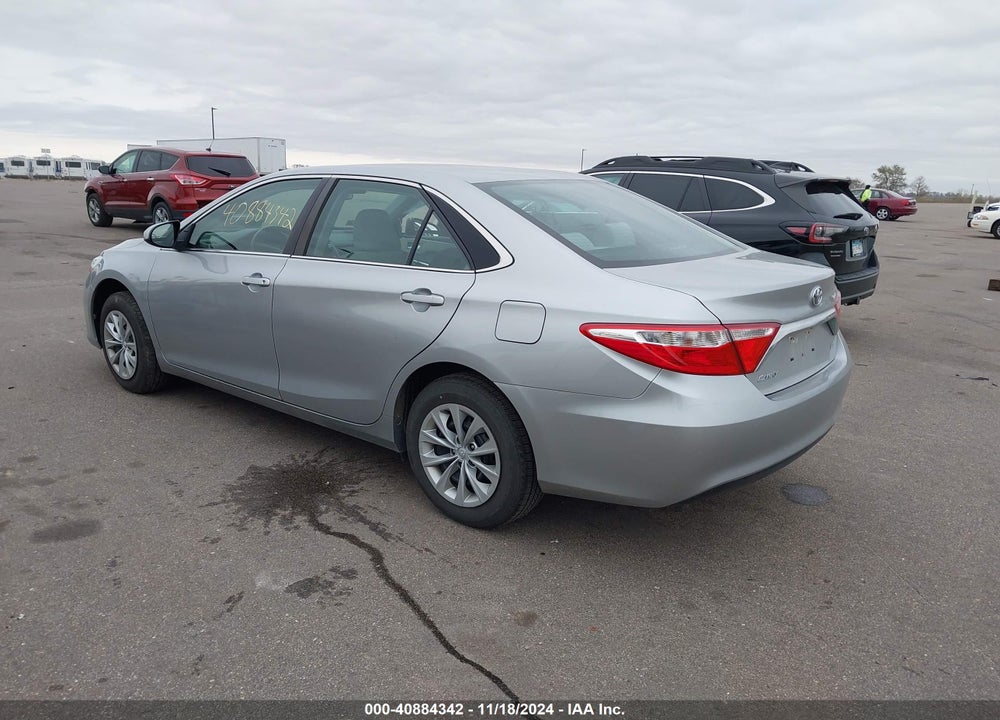 2017 TOYOTA CAMRY LE VIN: 4T1BF1FK8HU415590