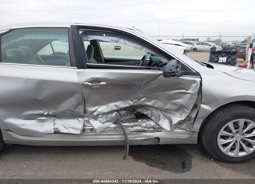 2017 TOYOTA CAMRY LE VIN: 4T1BF1FK8HU415590