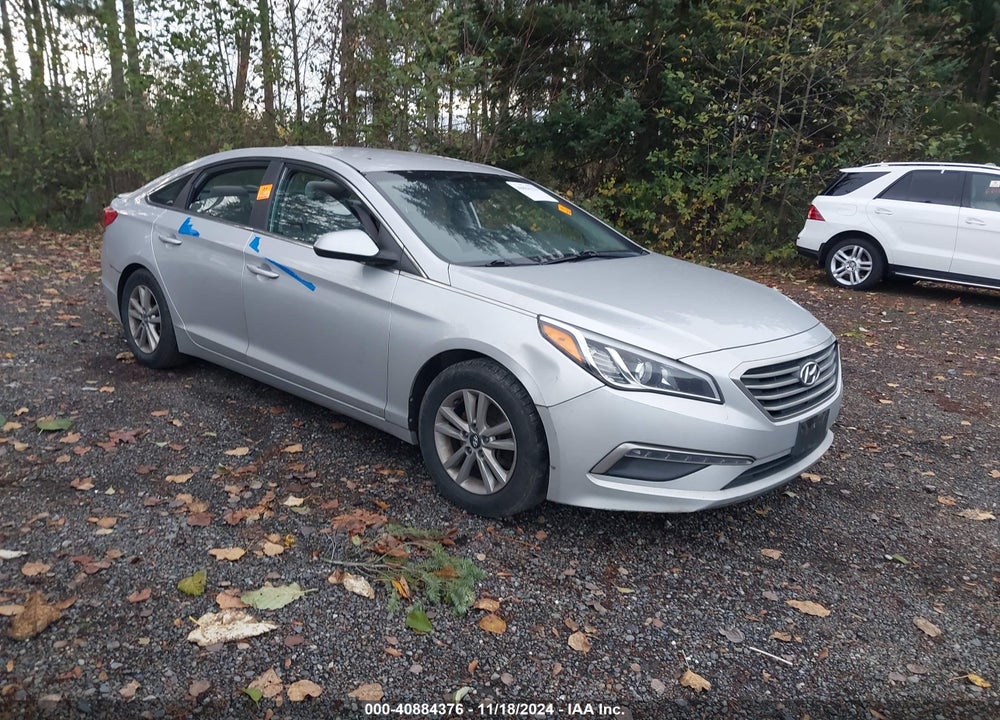2015 HYUNDAI SONATA SE VIN: 5NPE24AF7FH147079