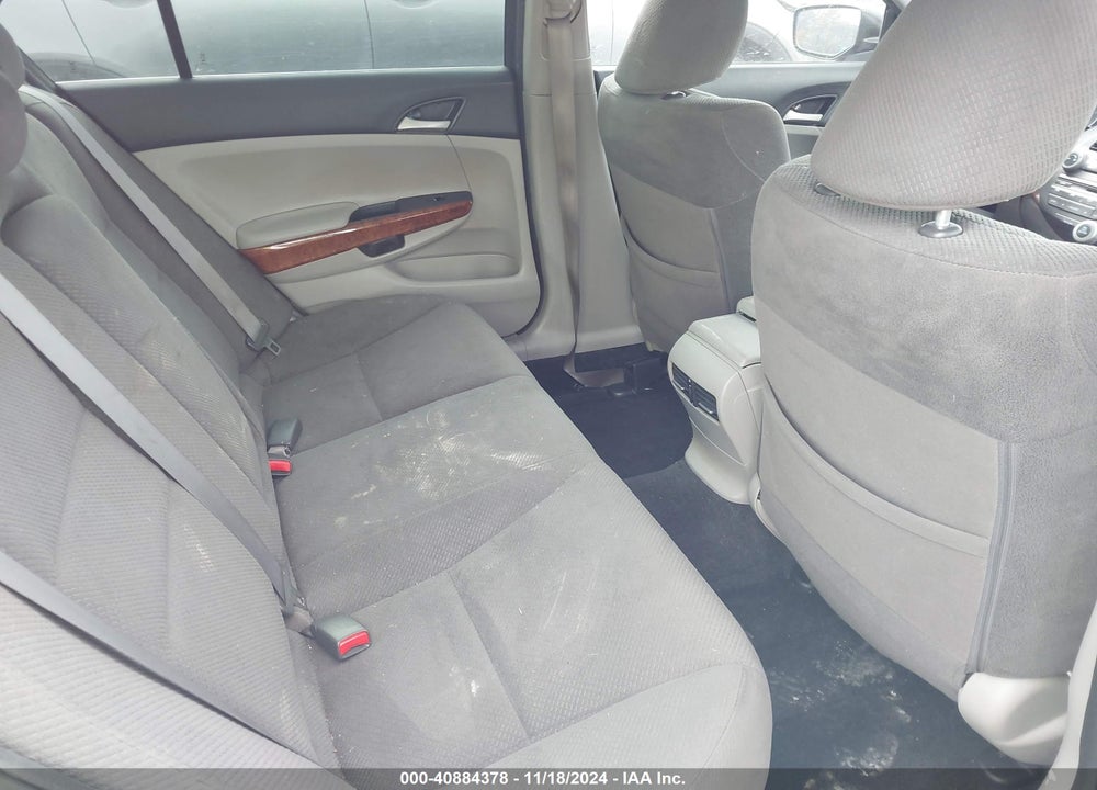 2011 HONDA ACCORD VIN: 1HGCP2F72BA118428