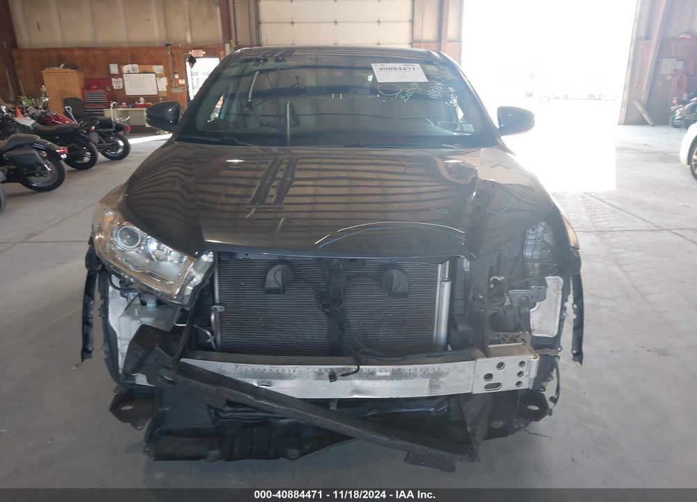 2019 TOYOTA HIGHLANDER LE VIN: 5TDBZRFH8KS740959