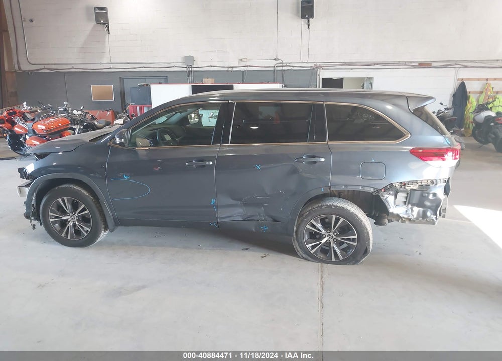 2019 TOYOTA HIGHLANDER LE VIN: 5TDBZRFH8KS740959