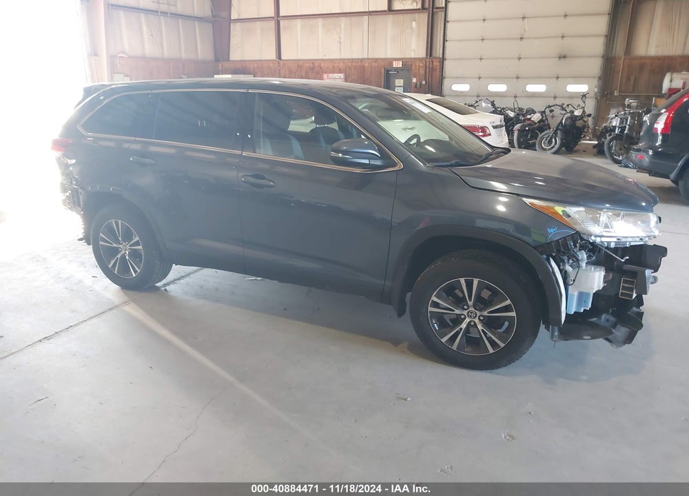 2019 TOYOTA HIGHLANDER LE VIN: 5TDBZRFH8KS740959