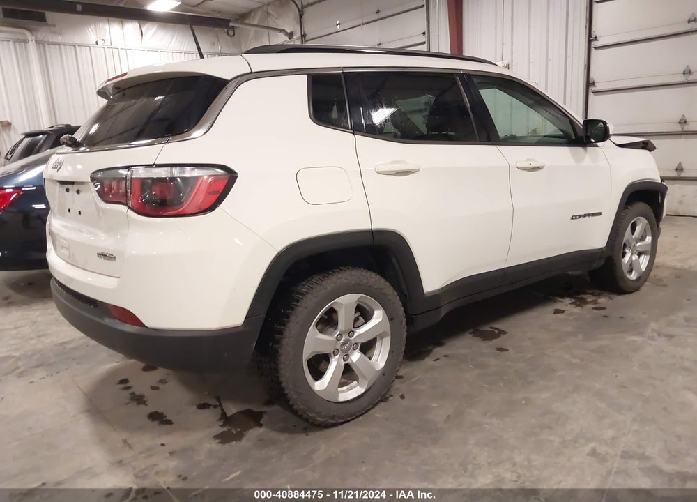 2018 JEEP COMPASS LATITUDE 4X4 VIN: 3C4NJDBB5JT256082
