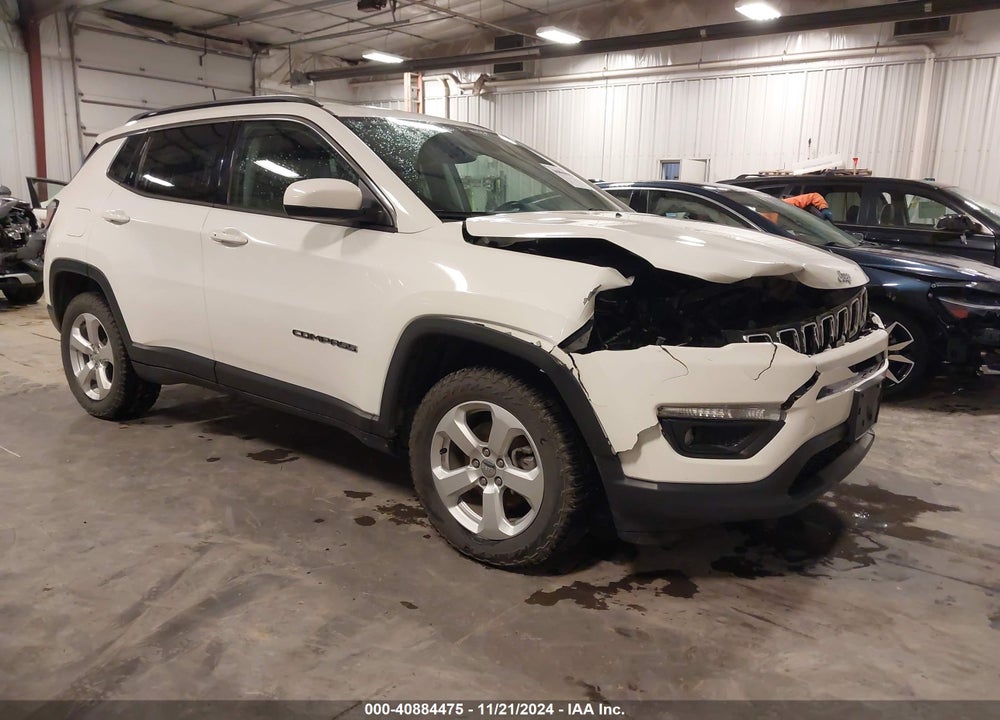 2018 JEEP COMPASS LATITUDE 4X4 VIN: 3C4NJDBB5JT256082