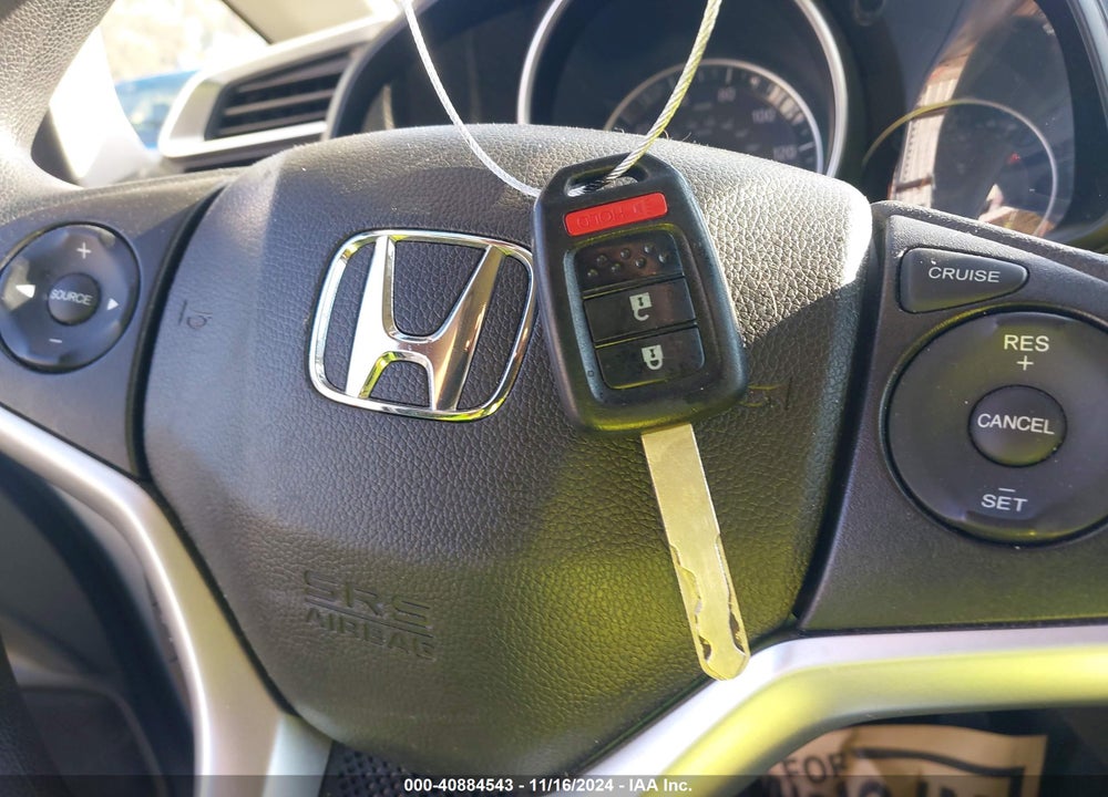 2019 HONDA FIT LX VIN: 3HGGK5H49KM727670
