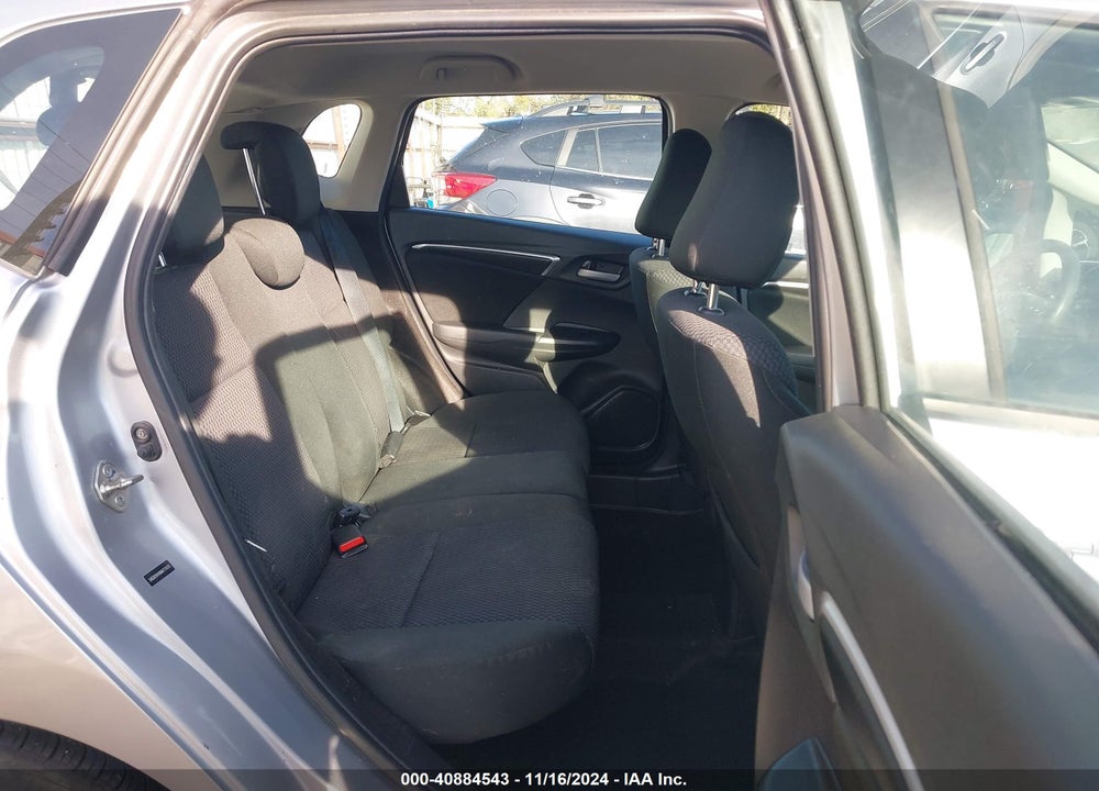 2019 HONDA FIT LX VIN: 3HGGK5H49KM727670