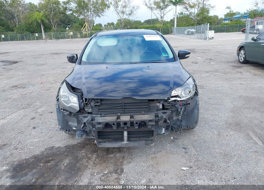 2014 FORD FOCUS TITANIUM VIN: 1FADP3N24EL258042