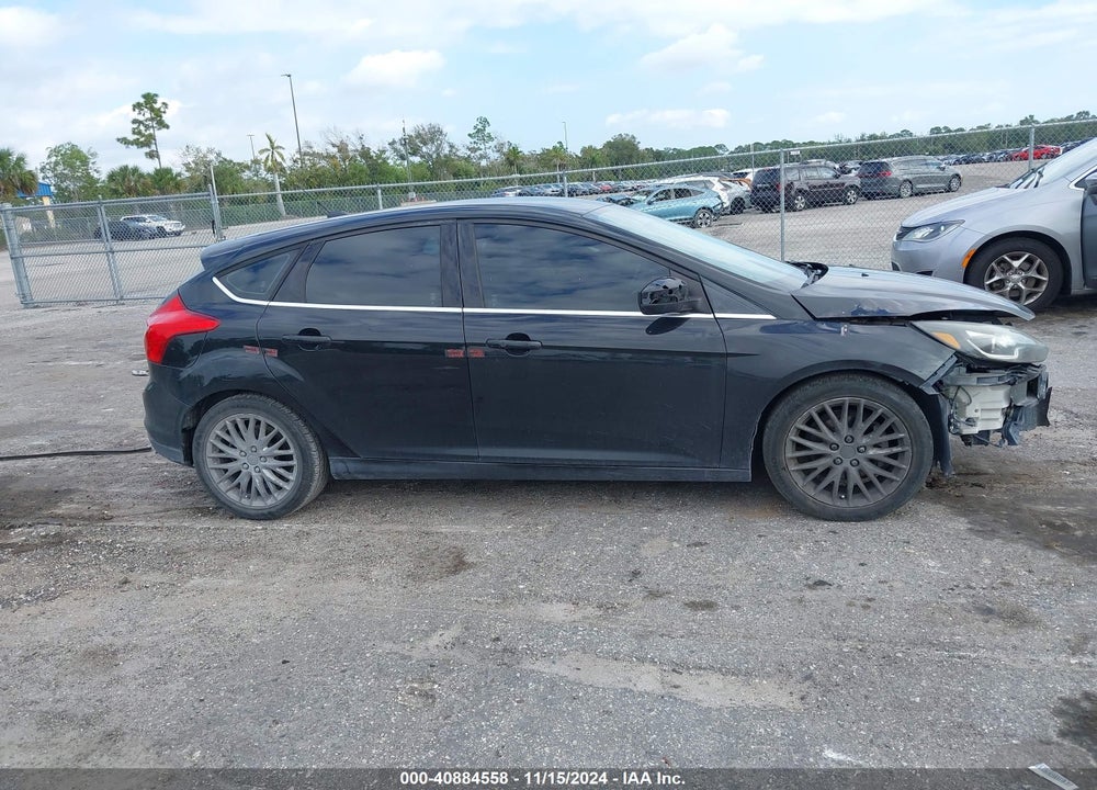 2014 FORD FOCUS TITANIUM VIN: 1FADP3N24EL258042