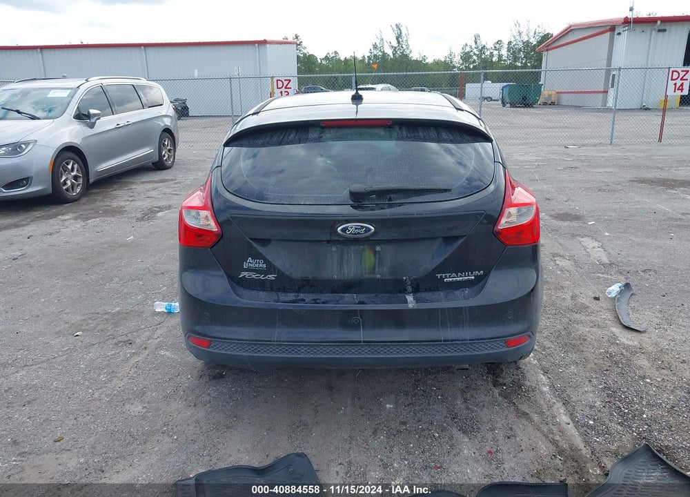 2014 FORD FOCUS TITANIUM VIN: 1FADP3N24EL258042