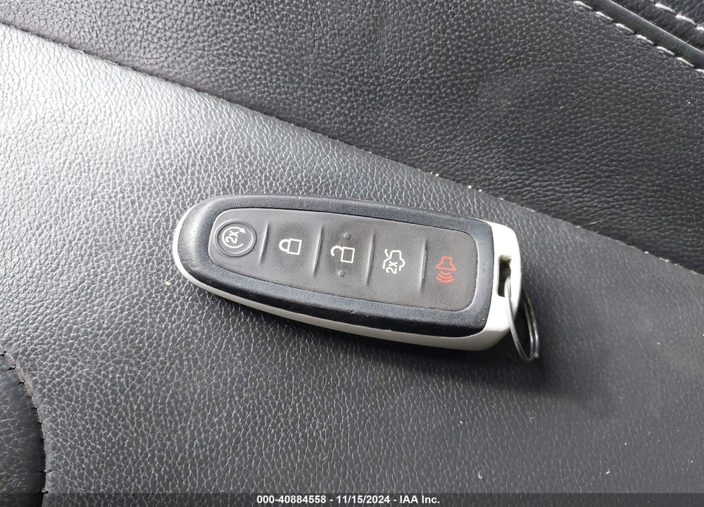 2014 FORD FOCUS TITANIUM VIN: 1FADP3N24EL258042
