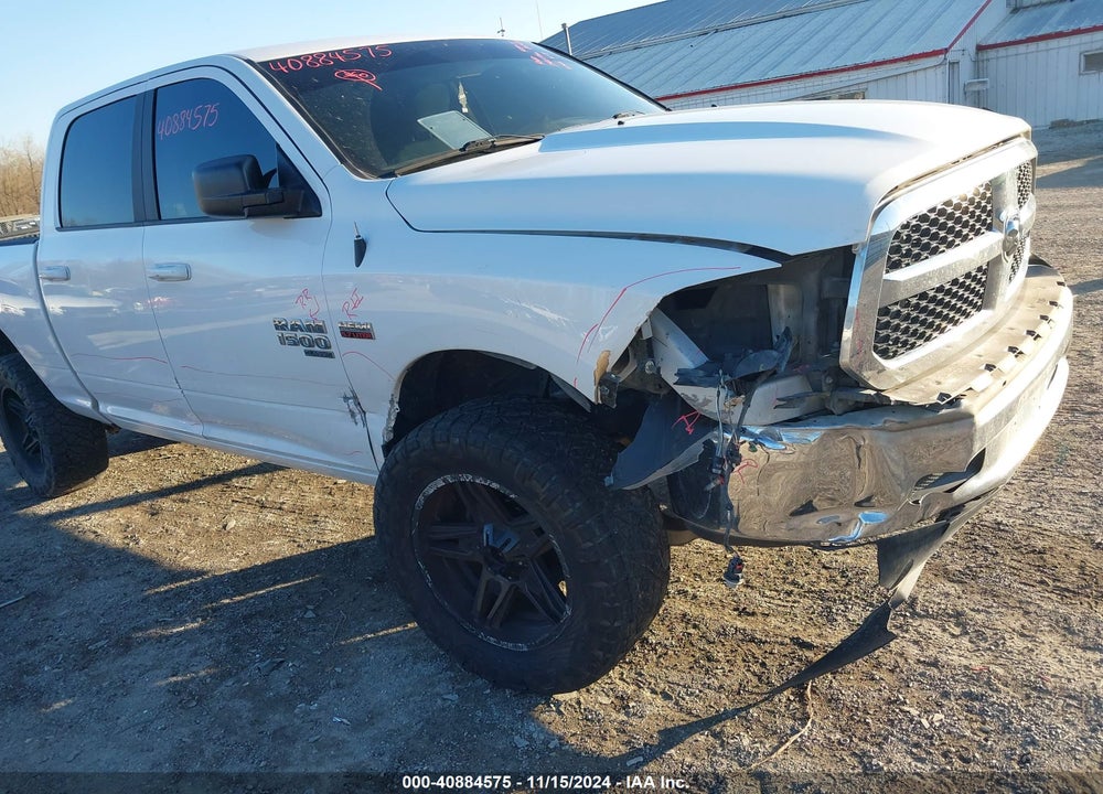2019 RAM 1500 CLASSIC VIN: 1C6RR6TT3KS613086