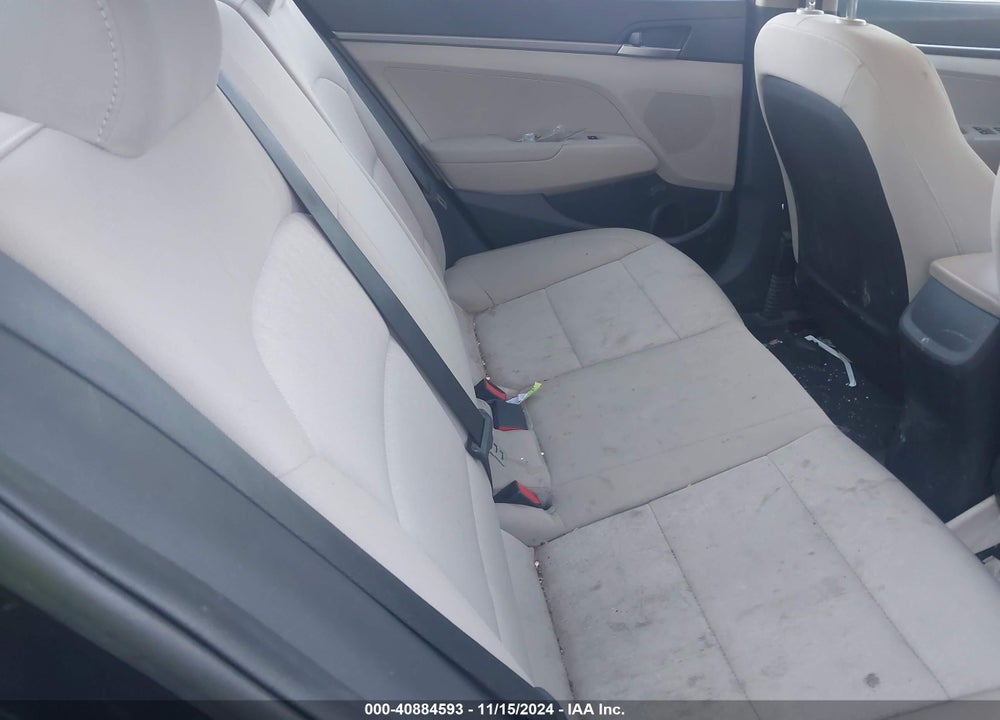 2018 HYUNDAI ELANTRA SE VIN: 5NPD74LF6JH259603
