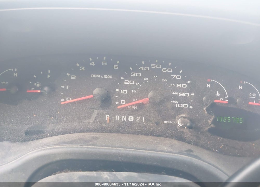 2008 FORD E-350 SUPER DUTY XL/XLT VIN: 1FBNE31L88DB50870