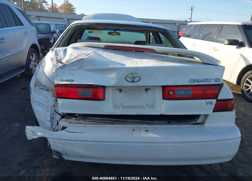 1999 TOYOTA CAMRY LE V6 VIN: 4T1BF22K7XU933362