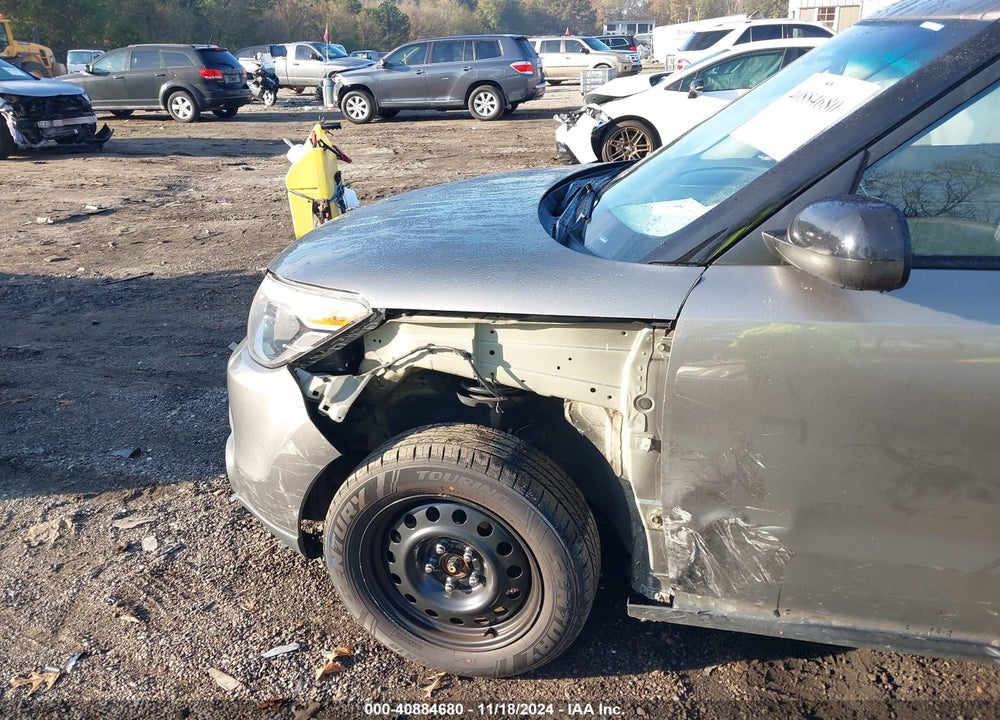 2015 KIA SOUL VIN: KNDJN2A21F7156467
