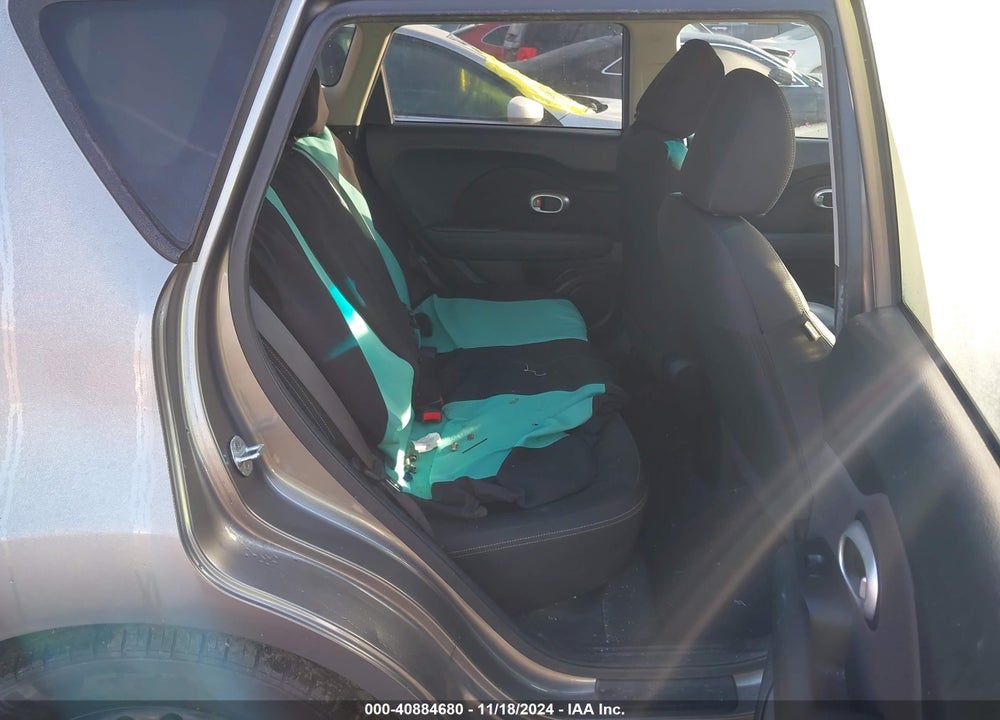 2015 KIA SOUL VIN: KNDJN2A21F7156467