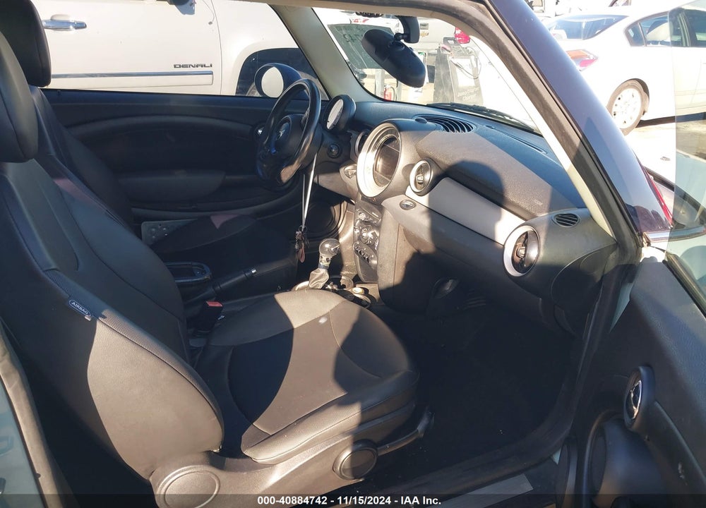2012 MINI COOPER VIN: WMWSU3C51CT256749