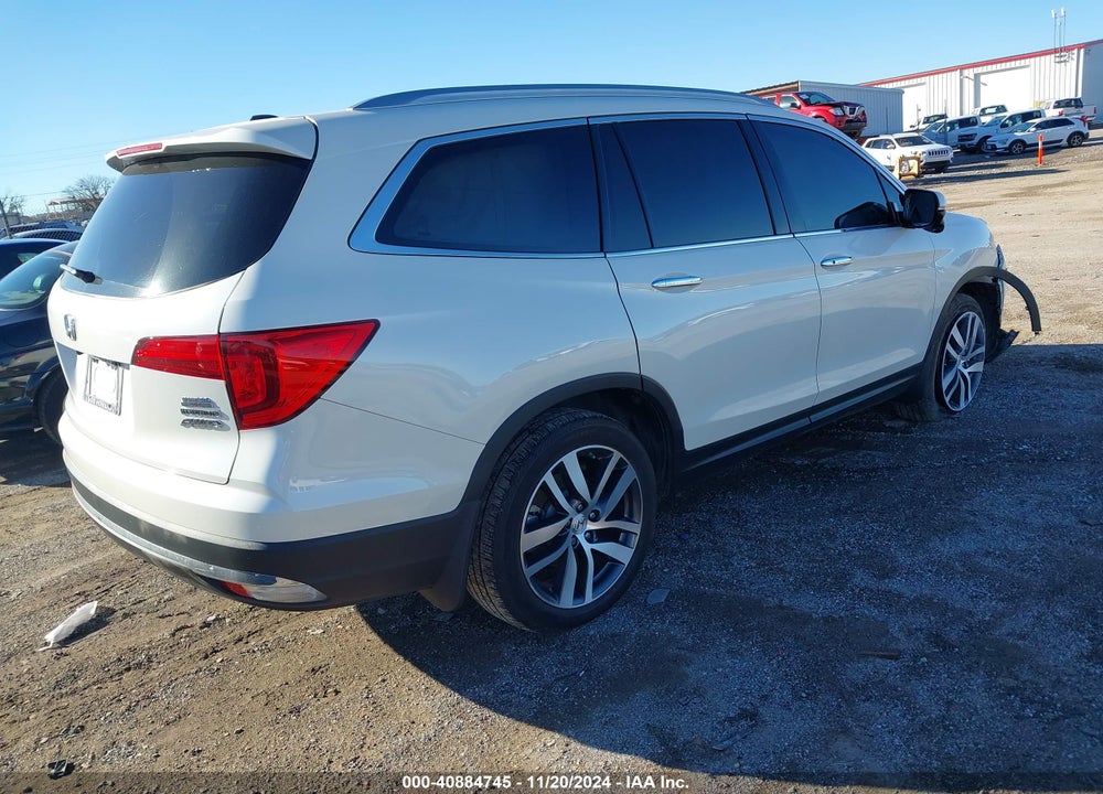 2018 HONDA PILOT TOURING VIN: 5FNYF6H97JB008588