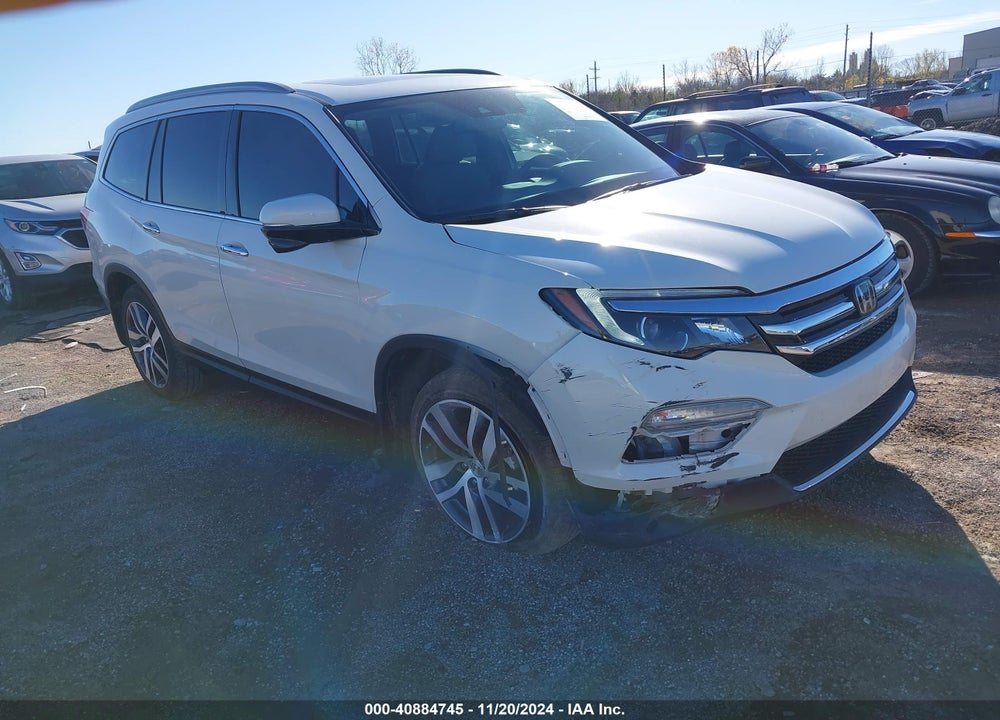 2018 HONDA PILOT TOURING VIN: 5FNYF6H97JB008588