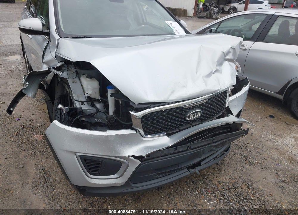 2017 KIA SORENTO 2.4L L VIN: 5XYPG4A37HG301557