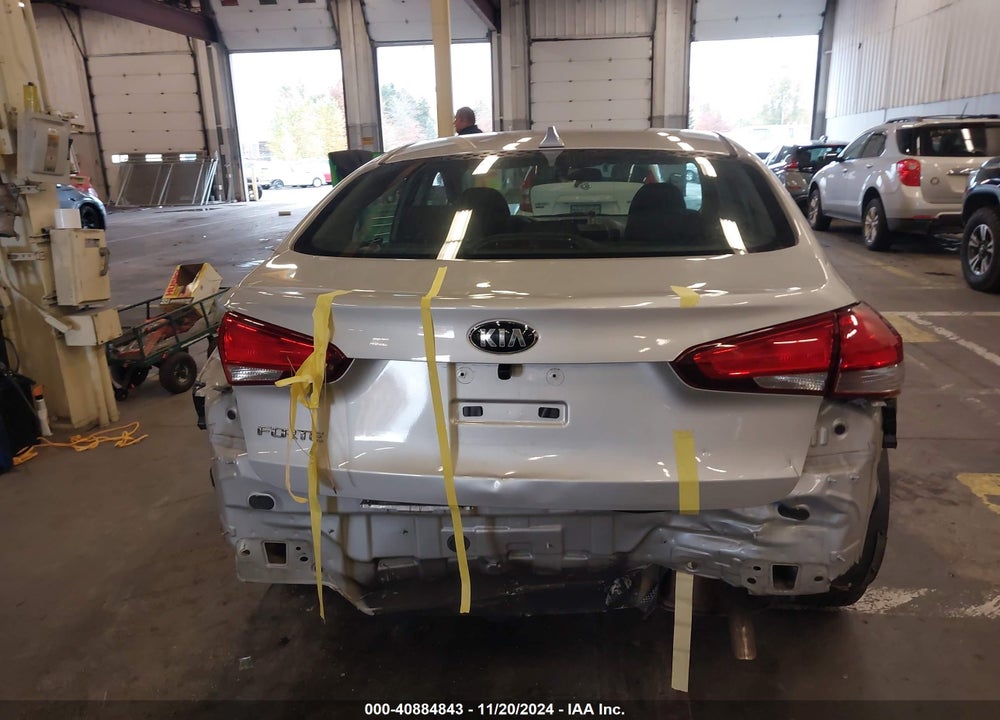 2017 KIA FORTE VIN: 3KPFK4A75HE048345