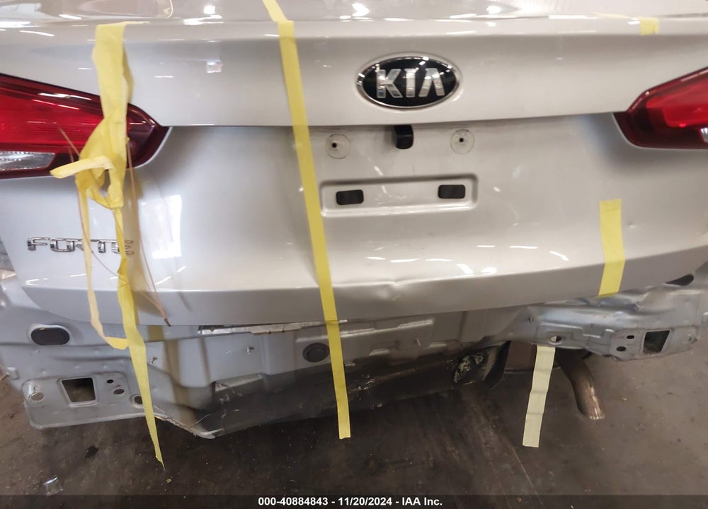 2017 KIA FORTE VIN: 3KPFK4A75HE048345