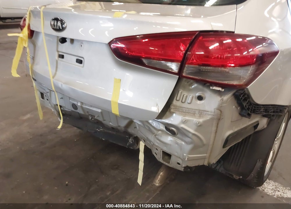 2017 KIA FORTE VIN: 3KPFK4A75HE048345