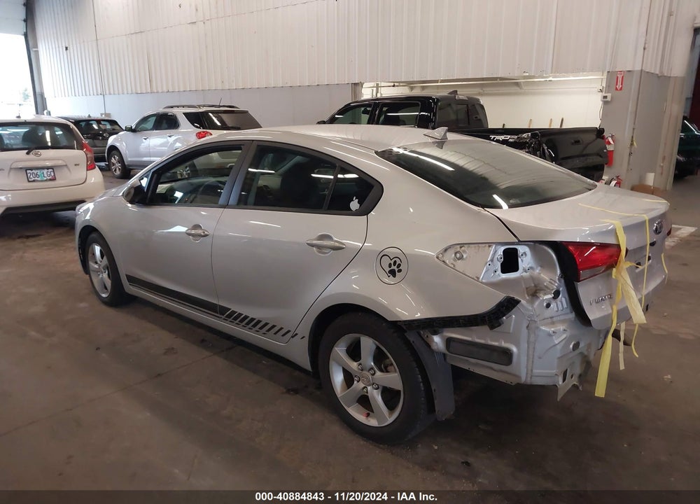 2017 KIA FORTE VIN: 3KPFK4A75HE048345