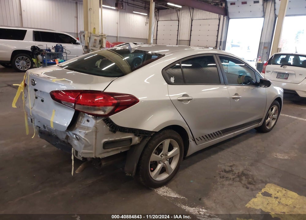 2017 KIA FORTE VIN: 3KPFK4A75HE048345
