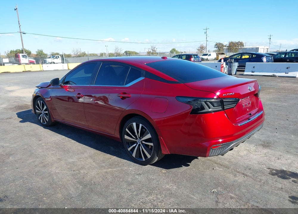 2022 NISSAN ALTIMA SR FWD VIN: 1N4BL4CV9NN360639