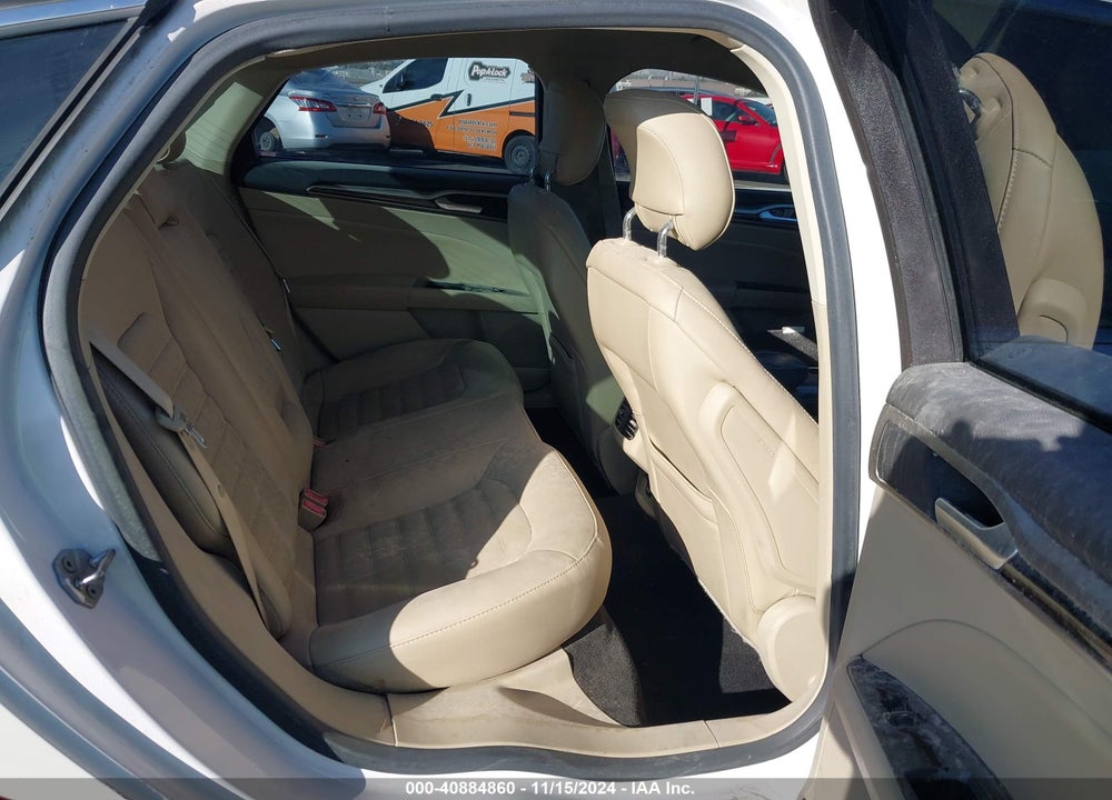 2014 FORD FUSION SE VIN: 3FA6P0HD8ER389965